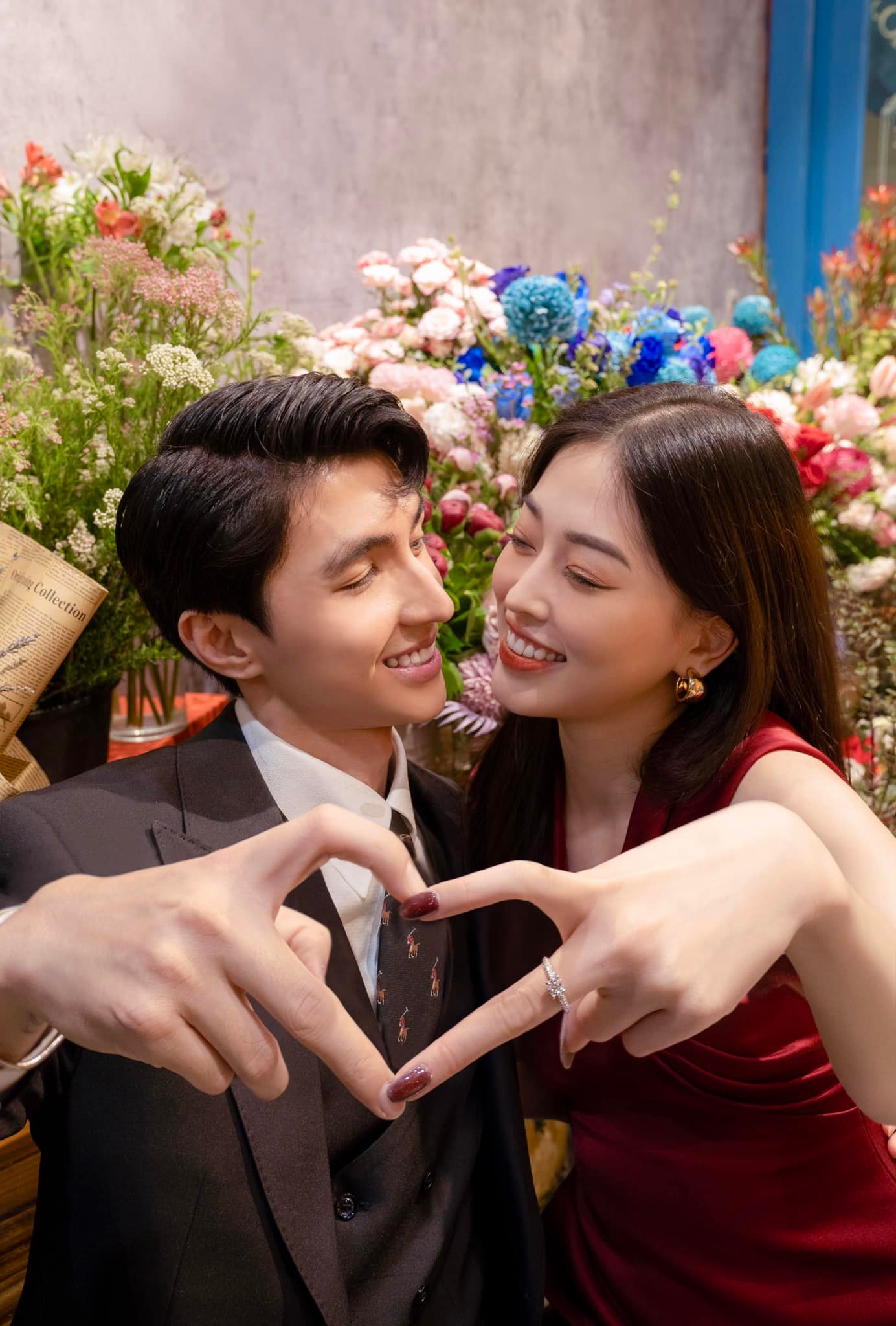 Những màn cầu hôn lãng mạn của sao Việt khiến fan "đứng ngồi không yên"