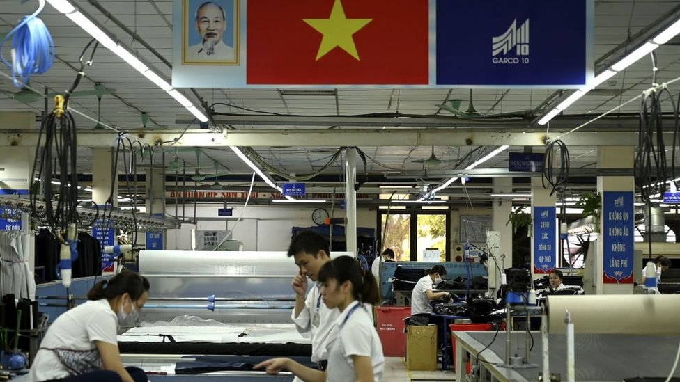 VN: Công nhân đình công liên tiếp và vai trò mờ nhạt của Công đoàn của Nhà nước - BBC News Tiếng Việt