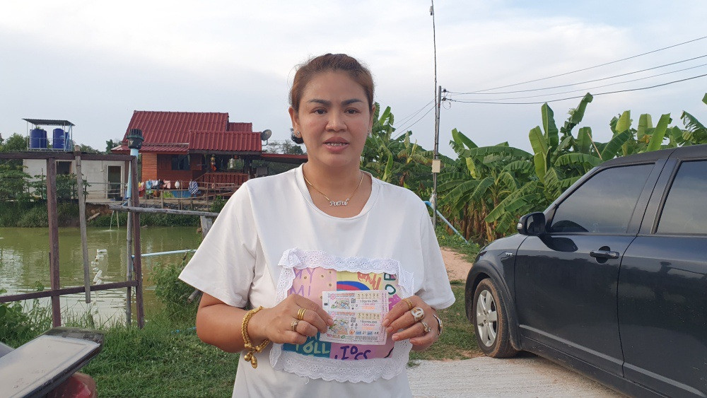 Người bán thịt lợn trúng 8 tỷ đồng sau khi mua xổ số theo biển ô tô