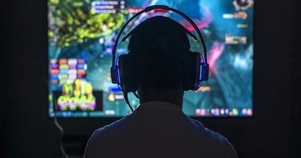 Đỗ đại học tới 4 lần nhưng rồi đều bị đuổi học chỉ vì quá mê game