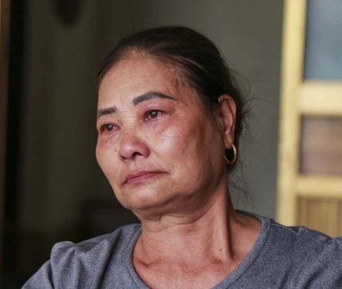  Gia đình suy sụp vô cùng khi con trai bà Hòa mất. (Ảnh: Thể thao và Văn hóa)