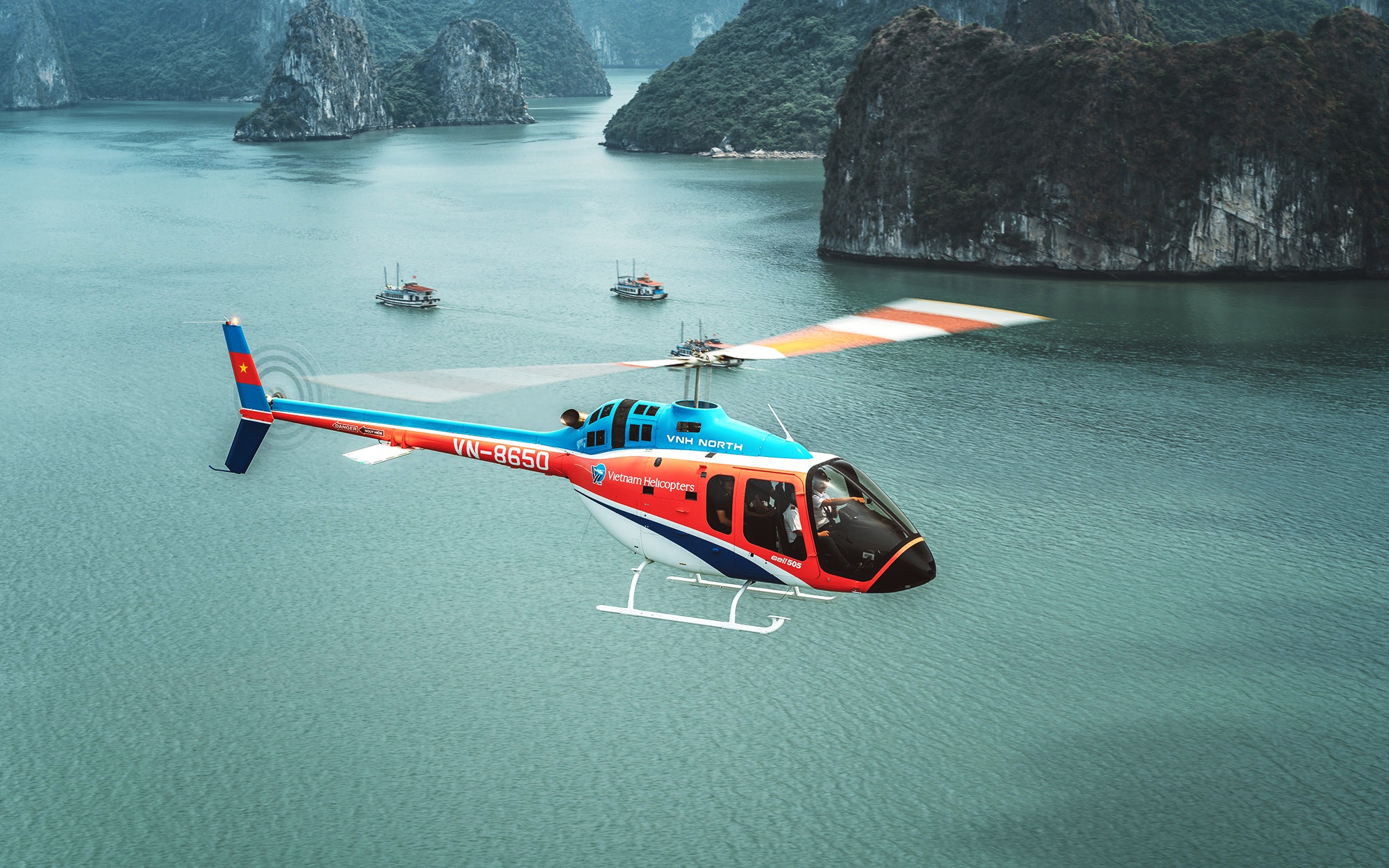 Vụ rơi máy bay trực thăng chở khách ngắm vịnh Hạ Long, 5 người gặp nạn: Thủ tướng chỉ đạo khẩn