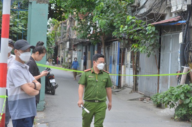 Nhân chứng bàng hoảng kể về vụ cháy khiến 4 bà cháu tử vong ở Hà Nội - Ảnh 4.
