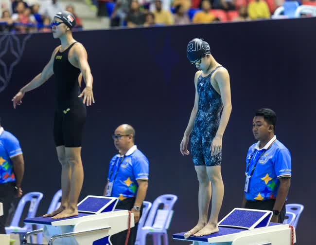  Thần đồng 14 tuổi tuyển bơi từng phá kỷ lục của Ánh Viên, lần đầu dự SEA Games đã ẵm ngay huy chương  - Ảnh 4.
