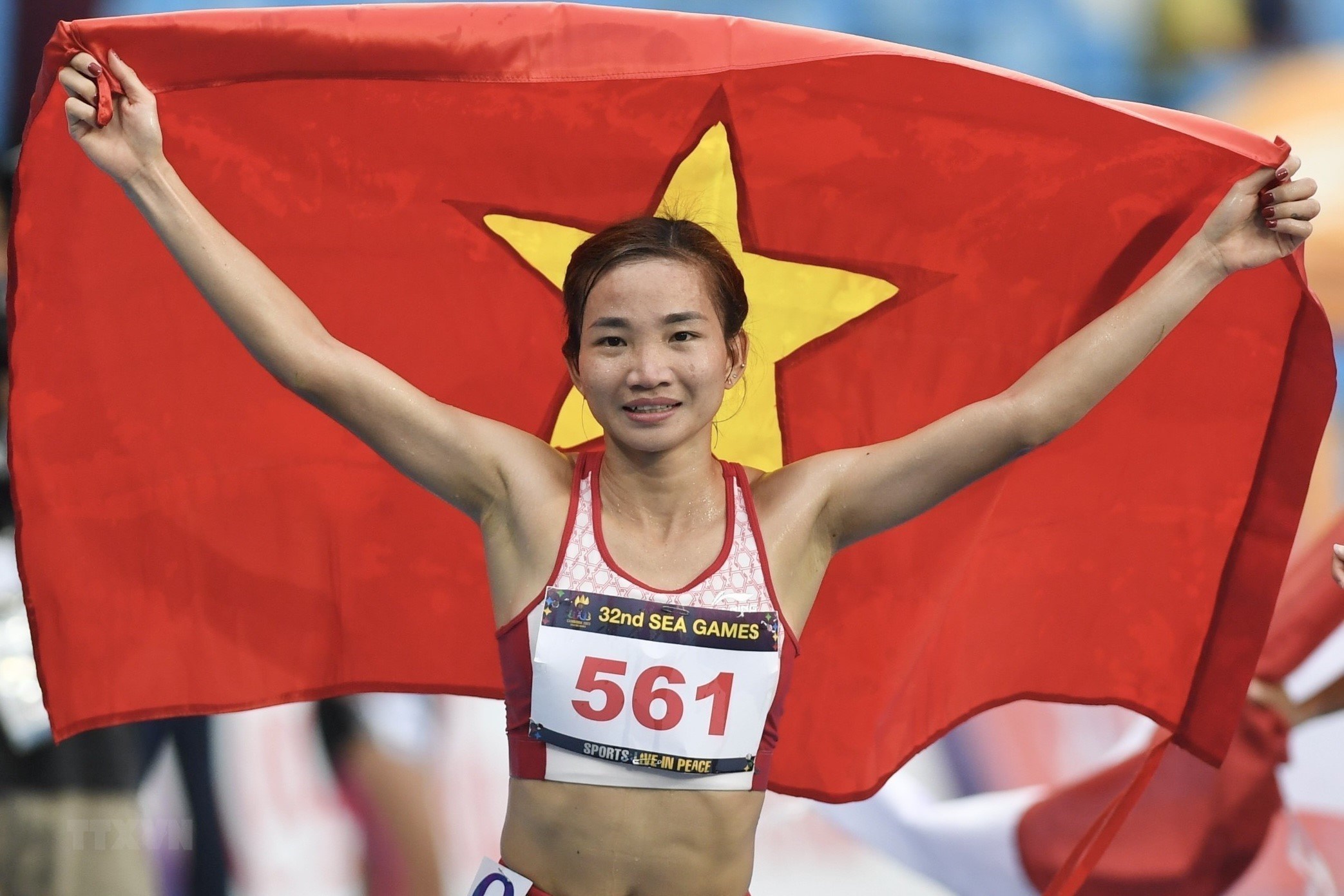 Siêu nhân' Nguyễn Thị Oanh làm nên lịch sử với HCV 10.000m | Thể thao |  Vietnam+ (VietnamPlus)
